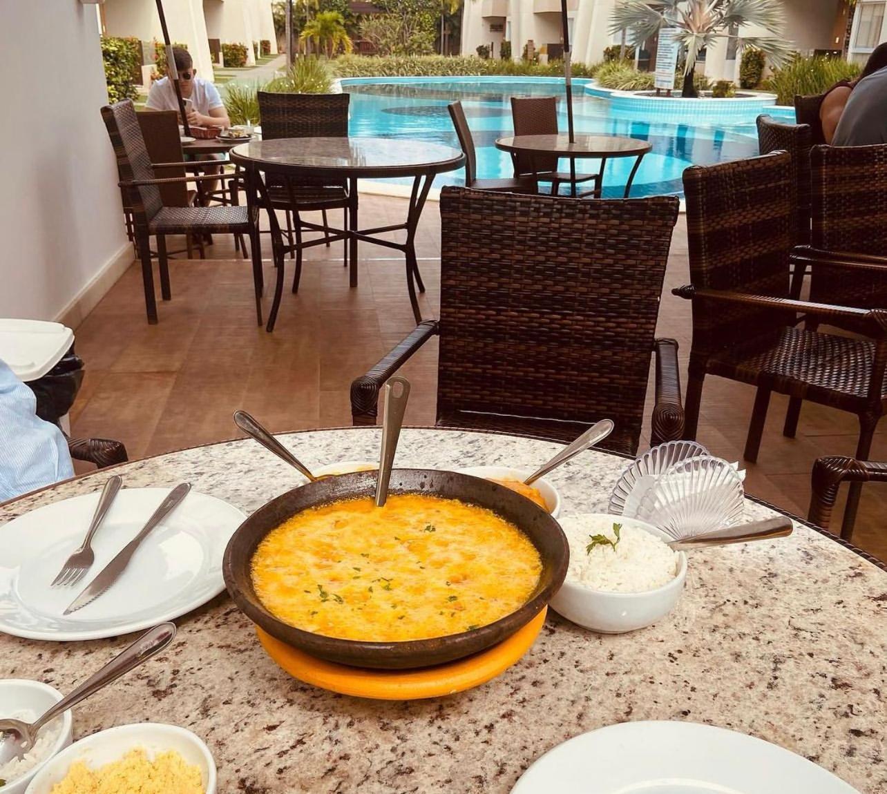 Guarajuba - Porto Smeralda 2 Suites Camaçari Dış mekan fotoğraf